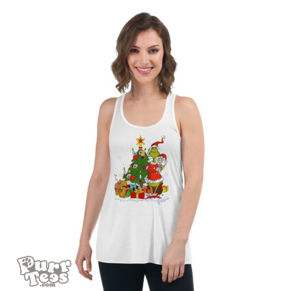 Vintage Grinch With Gift Boxes And Christmas Tree T-Shirt Product Photo 6