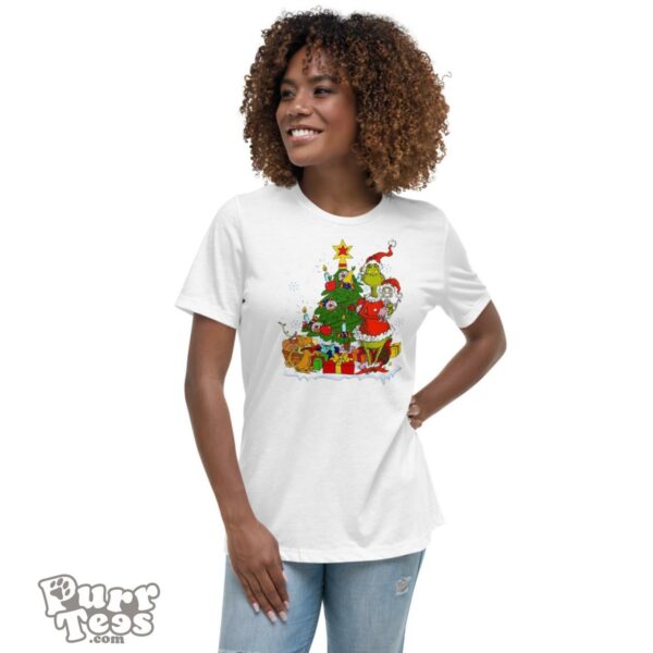 Vintage Grinch With Gift Boxes And Christmas Tree T-Shirt Product Photo 7