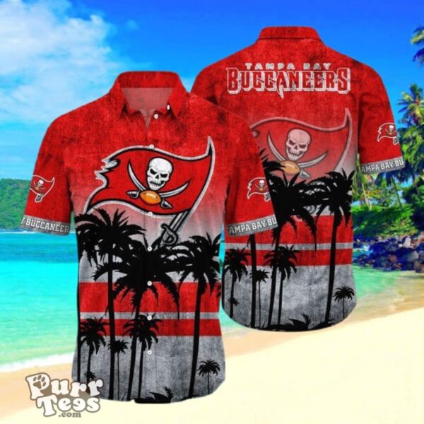 Tampa Bay Buccaneers NFL-Hawaii Shirt For Men And Women Impressive Gift Product Photo 1