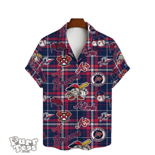 Atlanta Braves Plaid Baseball Pattern Vintage Hawaiian Shirt Product Photo 2