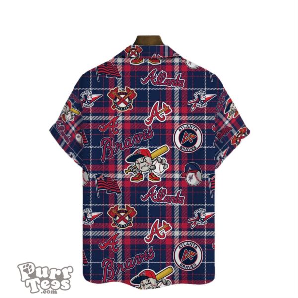 Atlanta Braves Plaid Baseball Pattern Vintage Hawaiian Shirt Product Photo 3