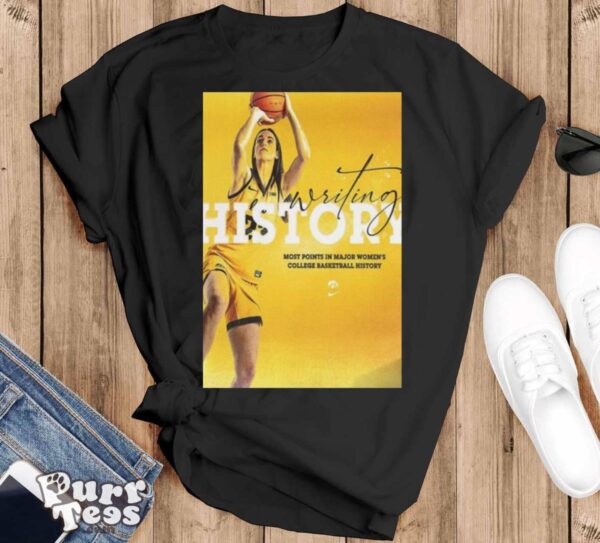 Congrats Caitlin Clark Writing History For The Most Points Scored In Major Womens College Basketball T shirt - Black T-Shirt