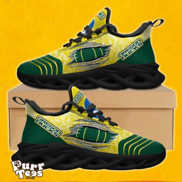 NCAA Oregon Ducks Max Soul Shoes Custom Name Special Gift Product Photo 2