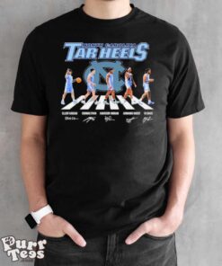 UNC Tar Heels Basketball Abbey Road Cadeau Ryan Ingram Bacot And Davis Signatures Shirt - Black Unisex T-Shirt